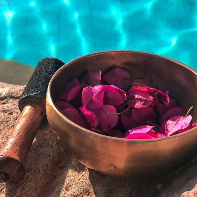 service-poolside-sound-bath
